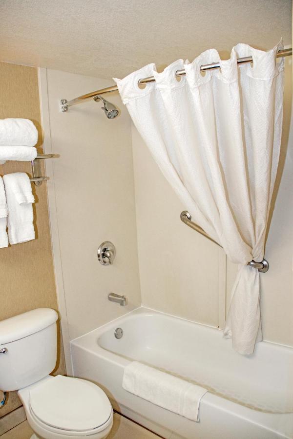 Midtown Garden Inn Феникс Экстерьер фото